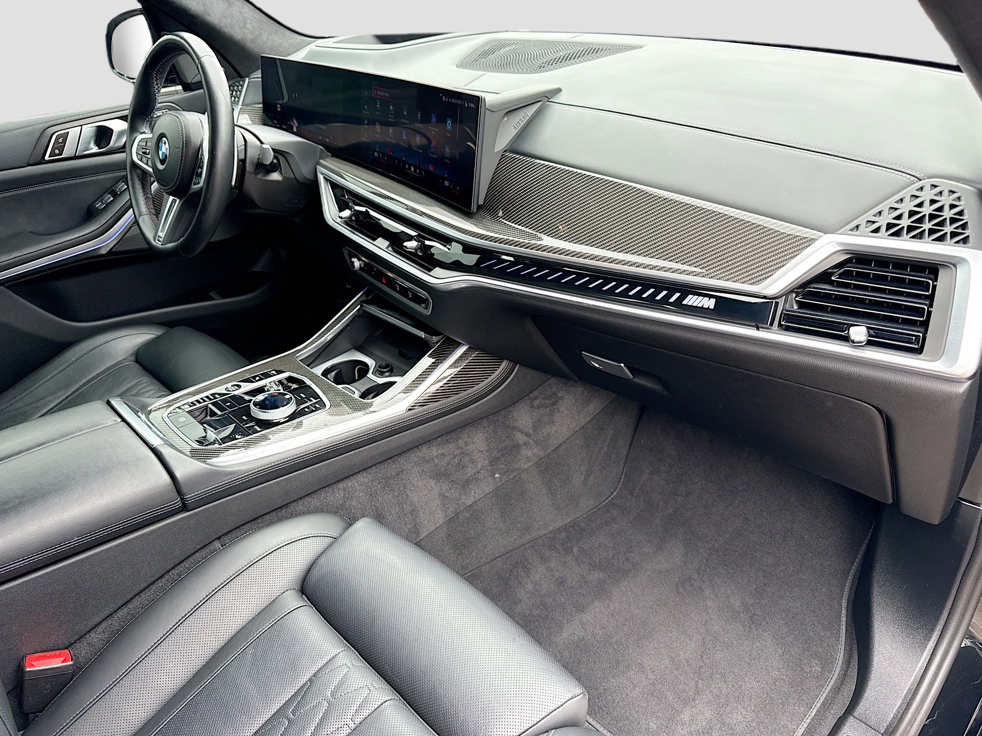 Used 2024 BMW X7 M60i w/ Executive Package image 15