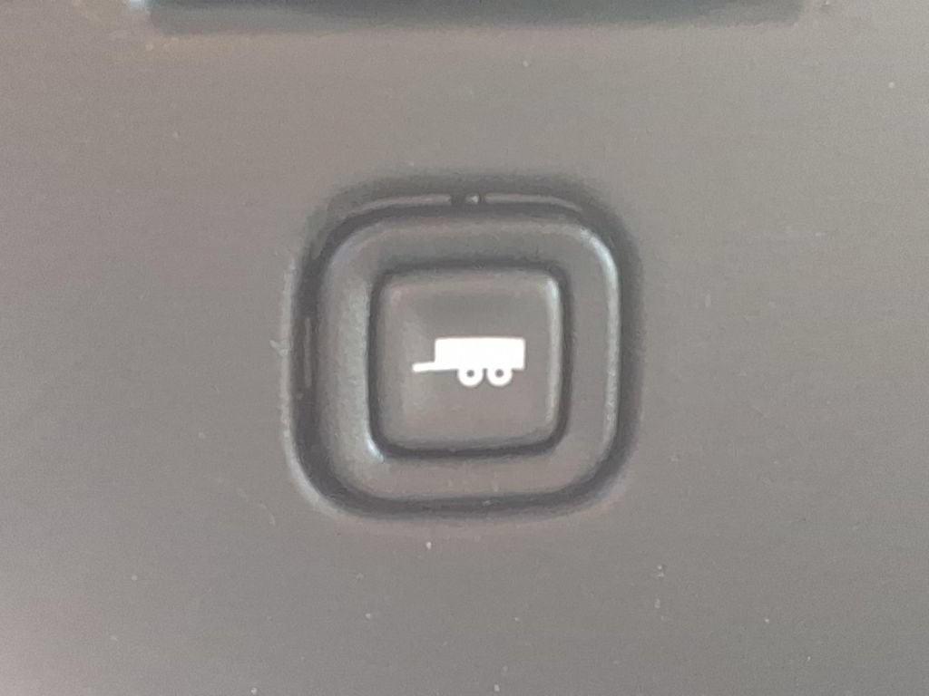 Used 2016 Chevrolet Express 2500 RWD image 22