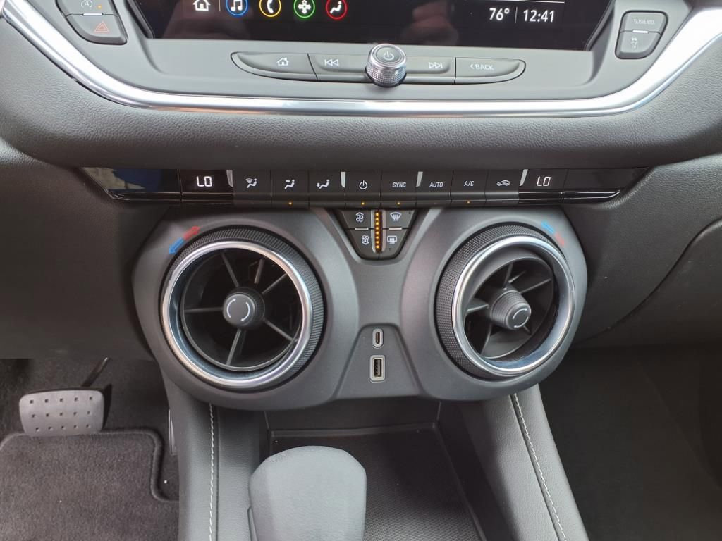 Used 2023 Chevrolet Blazer LT image 20