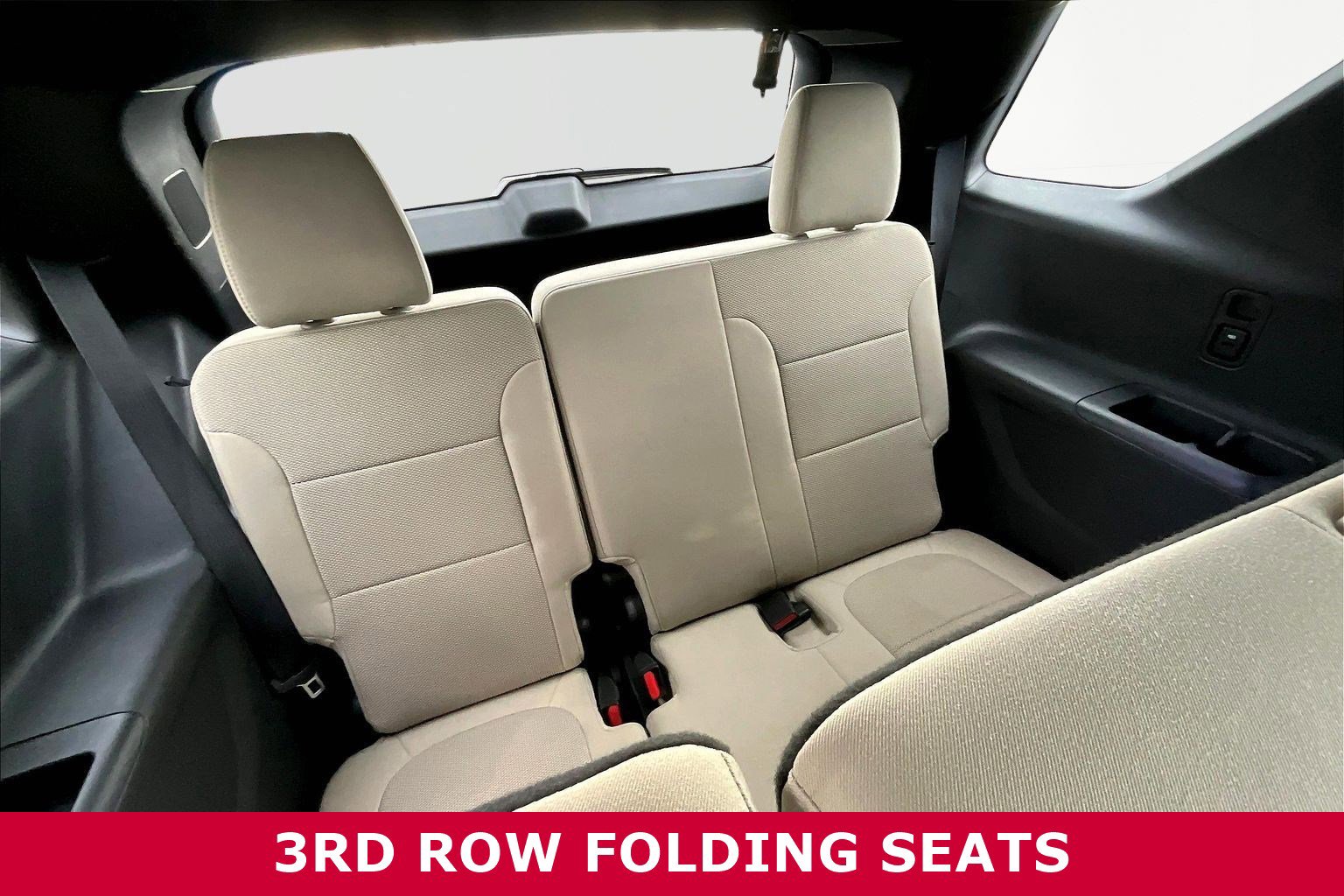 Used 2023 Chevrolet Traverse LS image 27