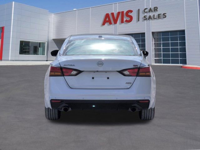 Used 2025 Nissan Altima 2.5 SR w/ SR Premium Package AWD/4WD image 7