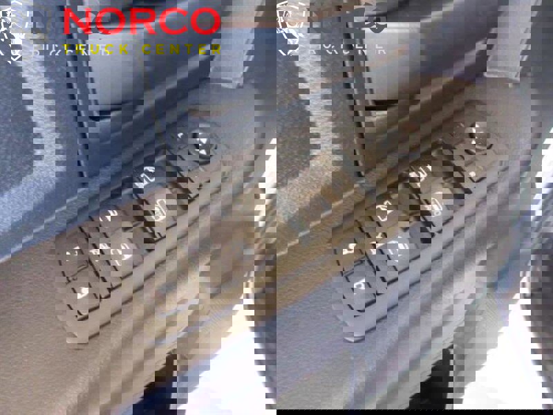 Used 2015 RAM 1500 Express image 12