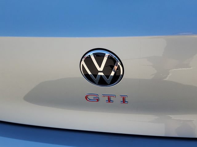 New 2026 Volkswagen GTI SE FWD image 7