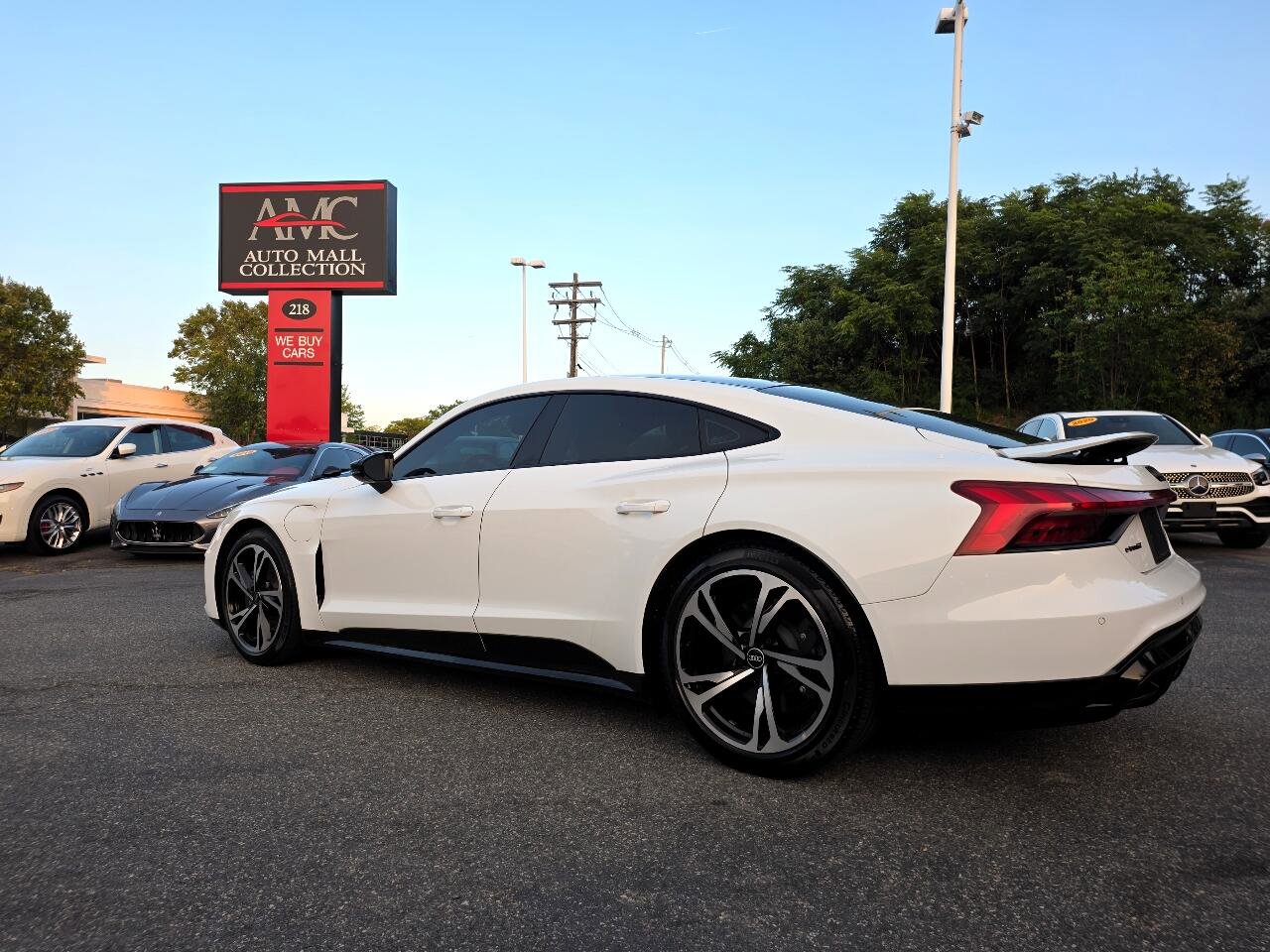 Used 2022 Audi e-tron GT Premium Plus w/ Performance Package image 6