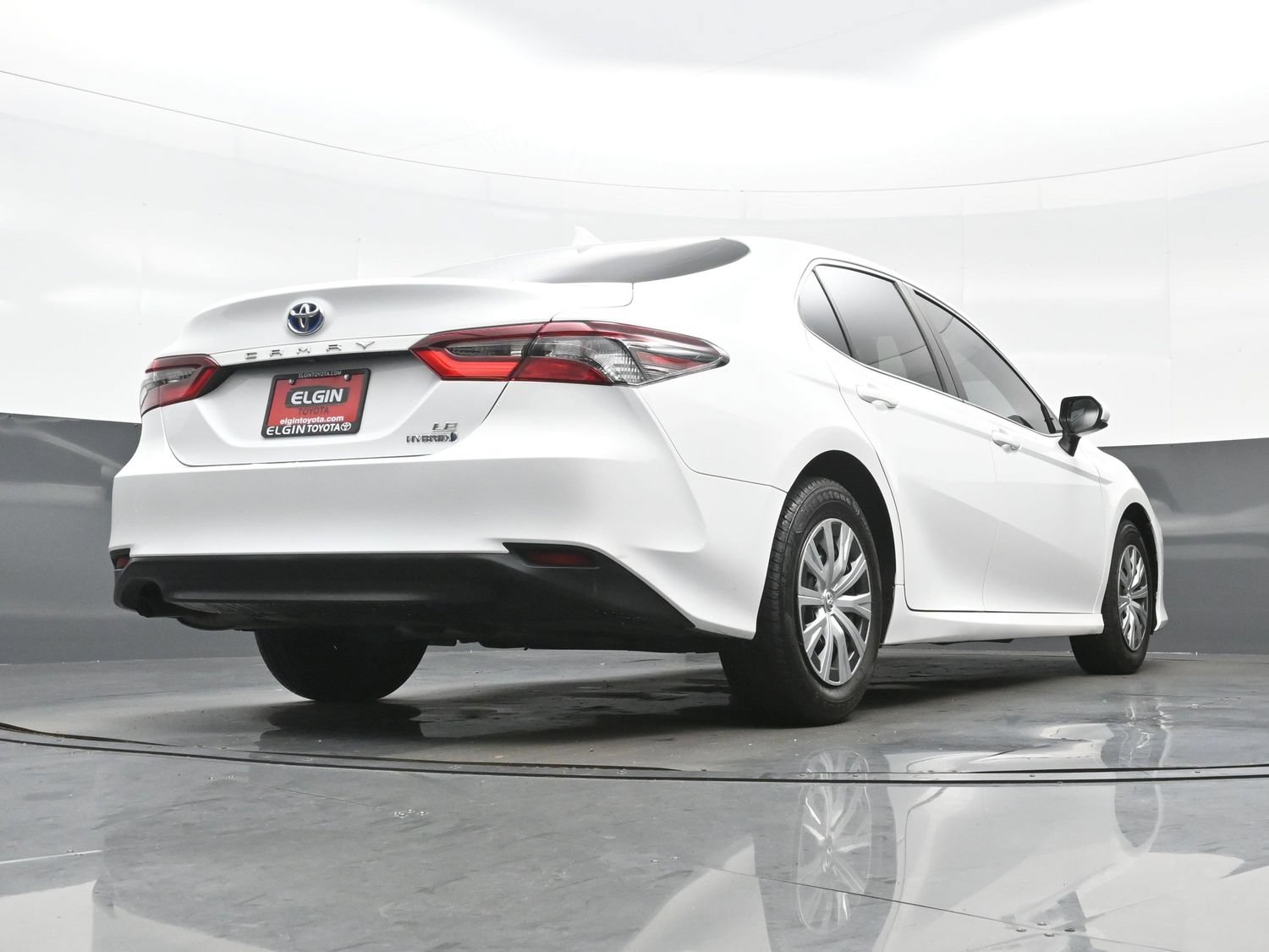 Used 2023 Toyota Camry LE FWD image 32