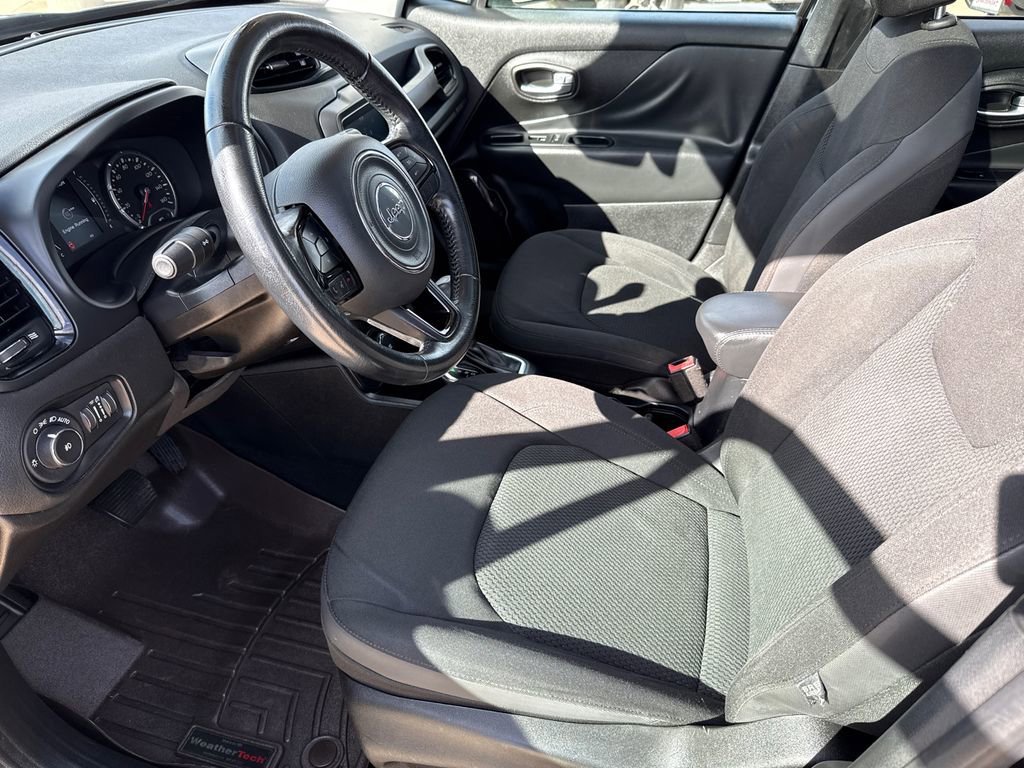 Used 2019 Jeep Renegade Altitude w/ Quick Order Package 2XM image 22