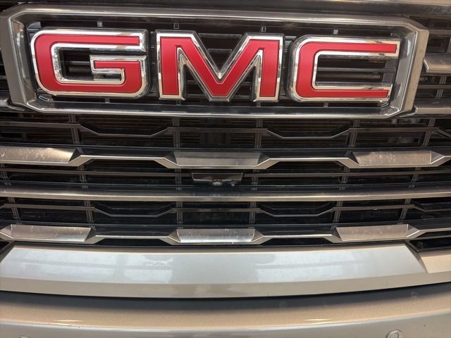 Used 2024 GMC Sierra 2500 AT4 image 11