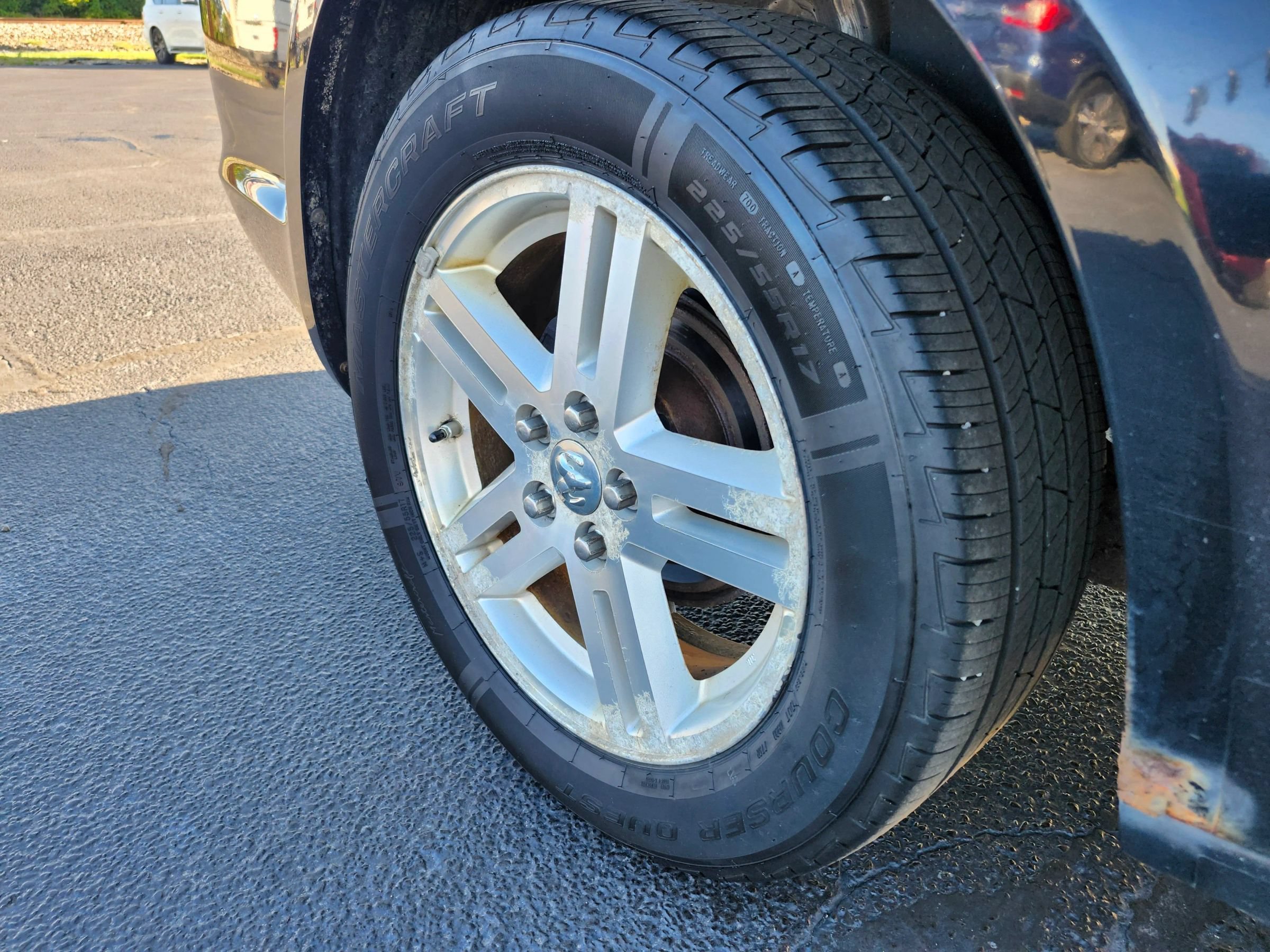 Used 2012 Dodge Avenger SE FWD image 28