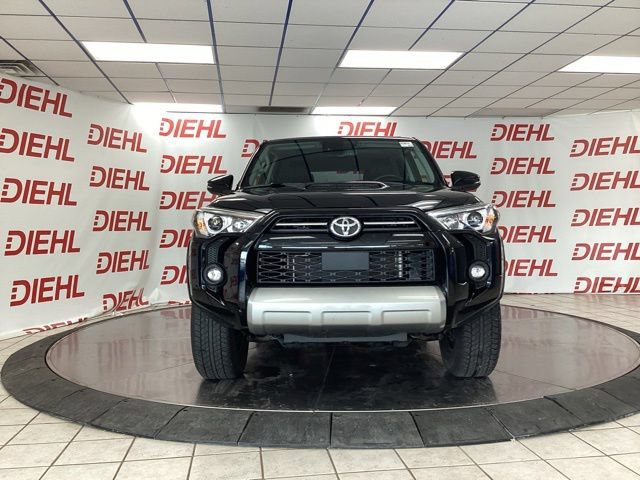 Used 2023 Toyota 4Runner TRD Off-Road Premium w/ Moonroof Package AWD/4WD image 2