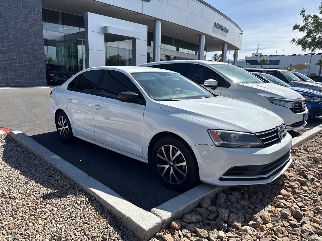 Used 2016 Volkswagen Jetta SE FWD image 30