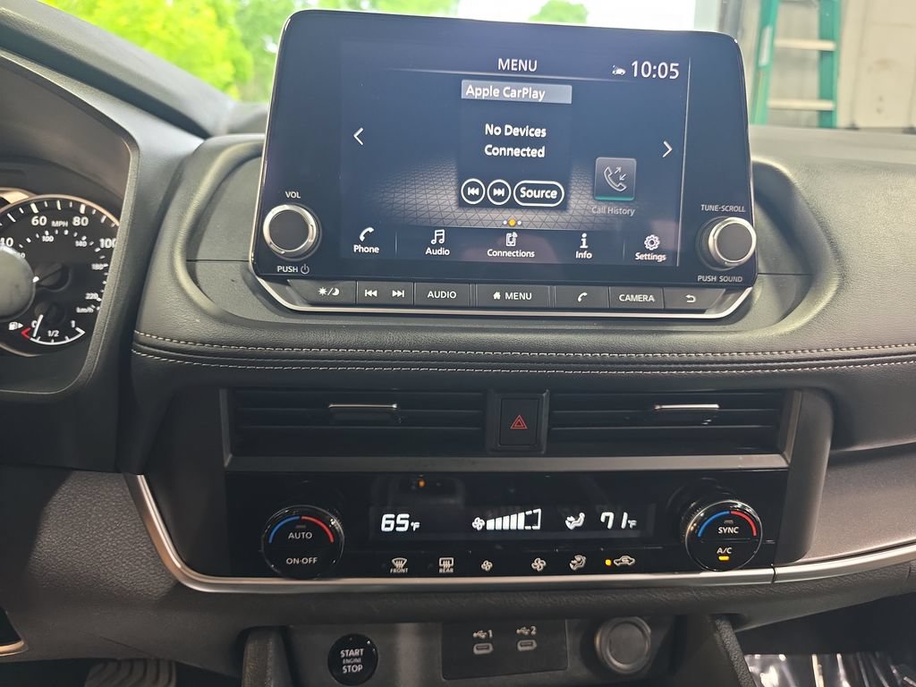 Used 2024 Nissan Rogue SV AWD/4WD image 19