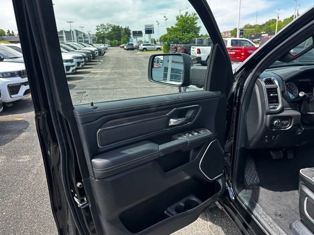 New 2026 RAM 1500 Laramie w/ Night Edition AWD/4WD image 17