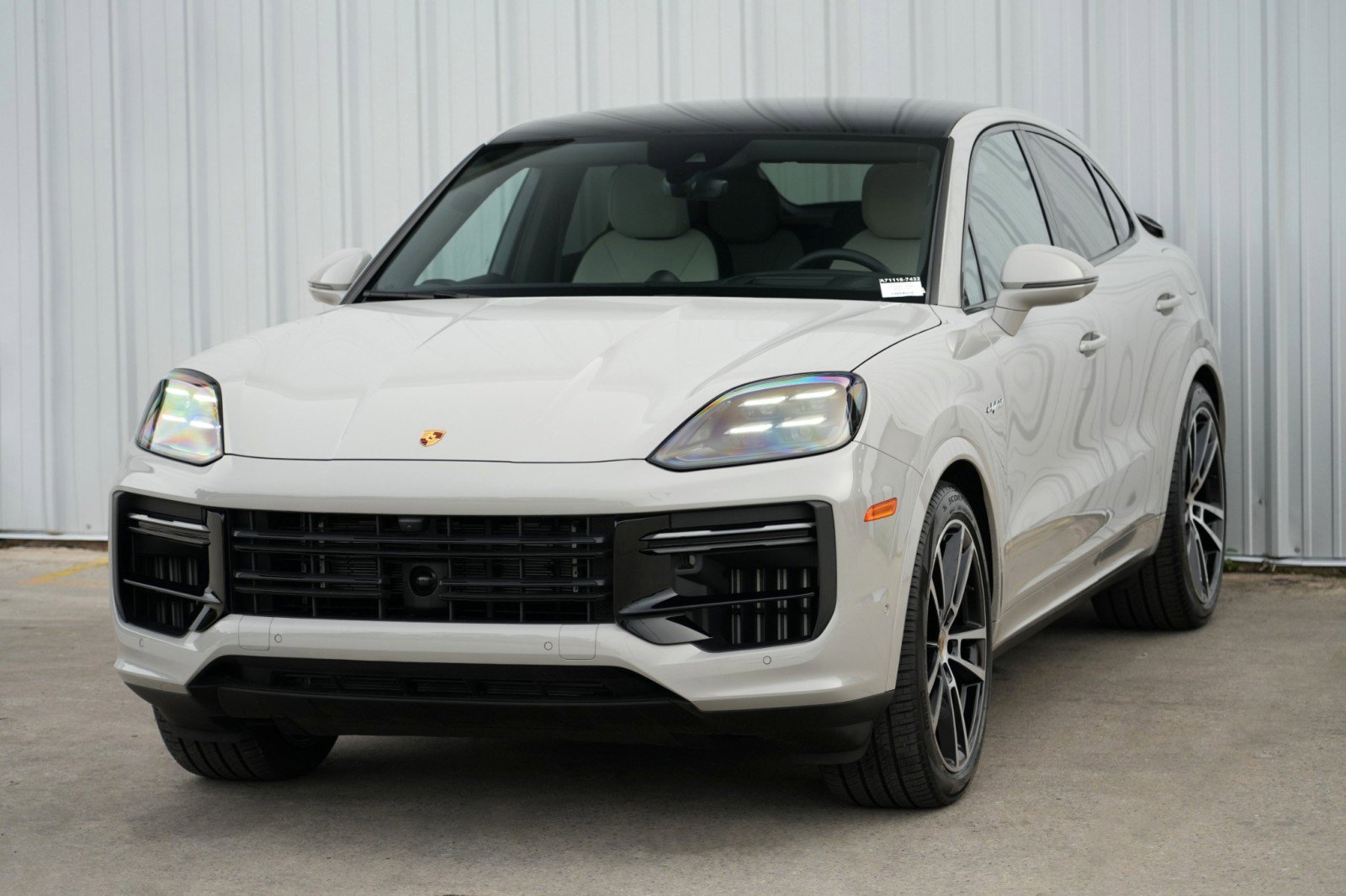Used 2024 Porsche Cayenne Turbo AWD/4WD image 64