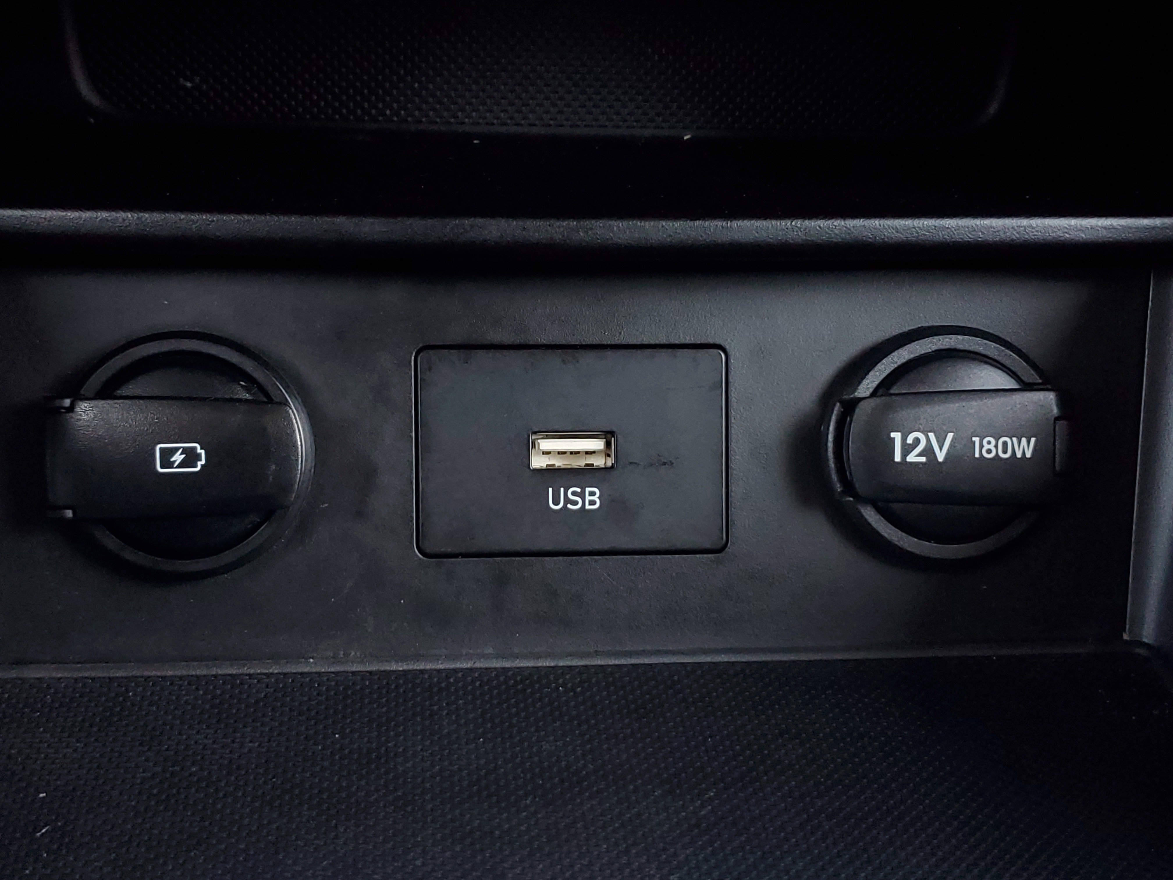 Used 2022 Hyundai Kona SEL FWD image 25