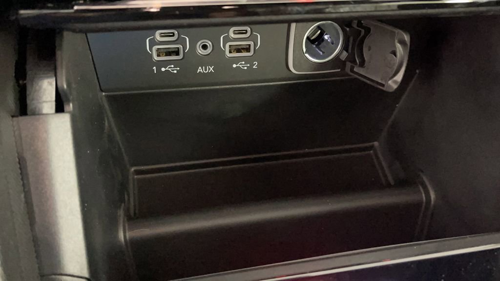 New 2025 Jeep Grand Cherokee L Laredo image 18