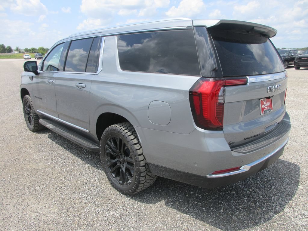 New 2026 GMC Yukon XL Elevation w/ Elevation Premium Package AWD/4WD image 9