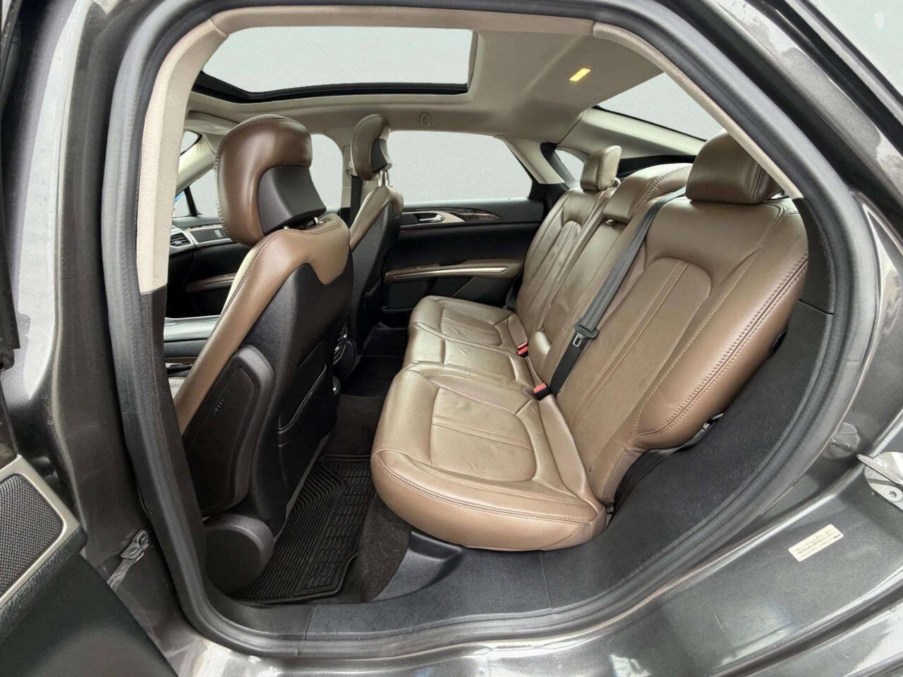 Used 2015 Lincoln MKZ Hybrid w/ Equipment Group 202A Reserve image 19