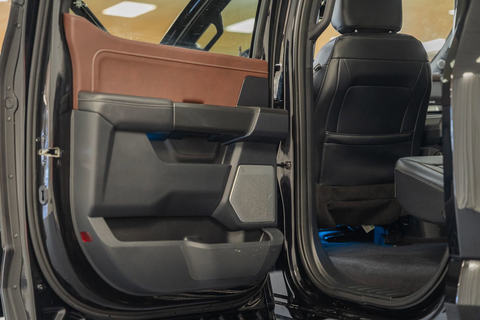 Certified 2023 Ford F150 Lariat w/ Equipment Group 502A High image 45