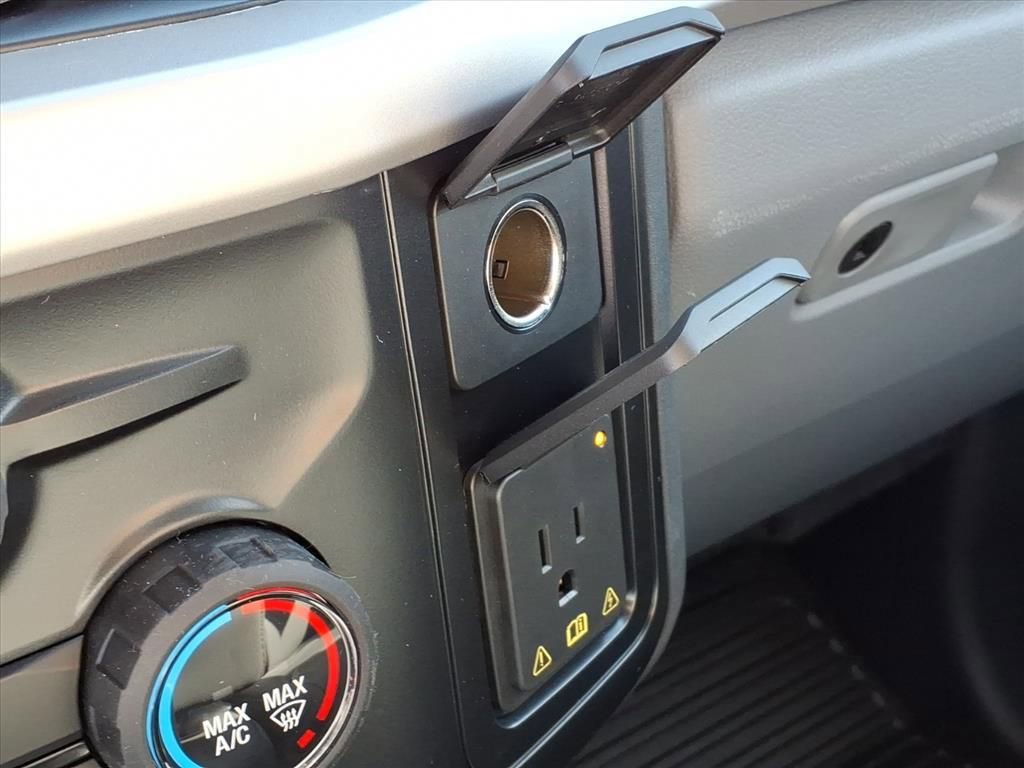 New 2026 Ford F550 4x4 Regular Cab Super Duty image 11