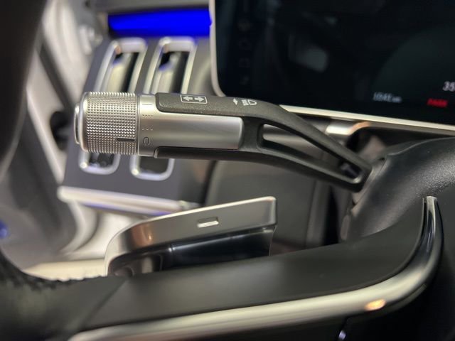 Used 2022 Mercedes-Benz S 500 4MATIC w/ AMG Line Package image 34