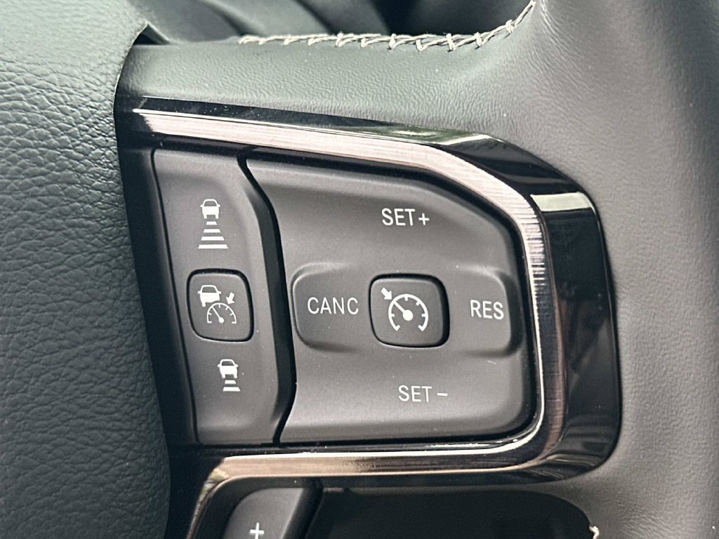 New 2026 RAM 3500 Limited AWD/4WD image 28