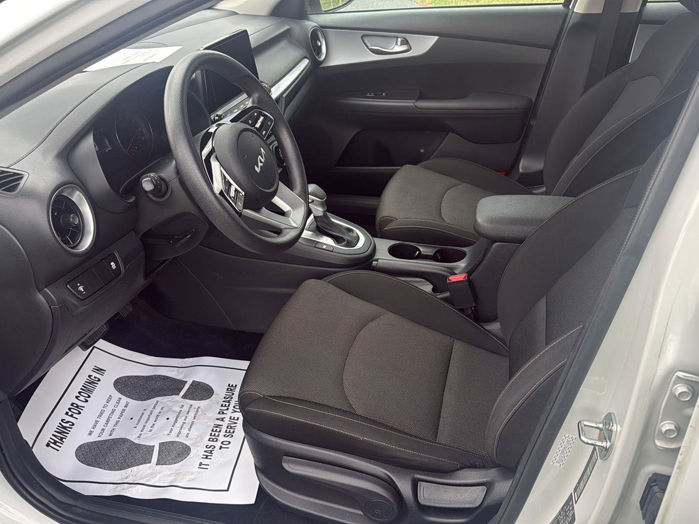 Used 2024 Kia Forte LXS image 13