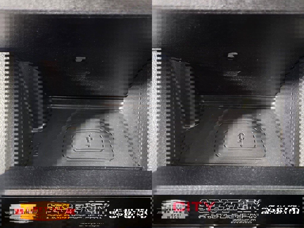 Used 2018 Toyota Tacoma TRD Sport image 23