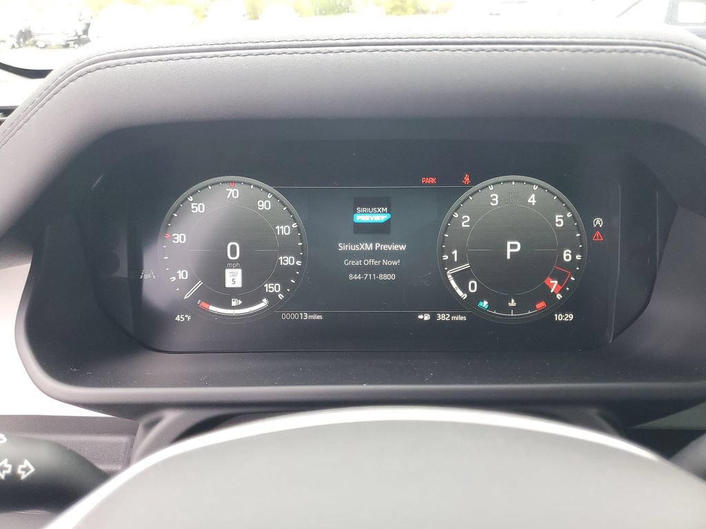 Used 2026 Land Rover Defender 130 X-Dynamic SE AWD/4WD image 18