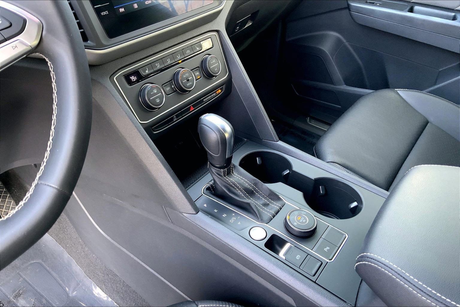 Used 2021 Volkswagen Atlas Cross Sport SE image 15