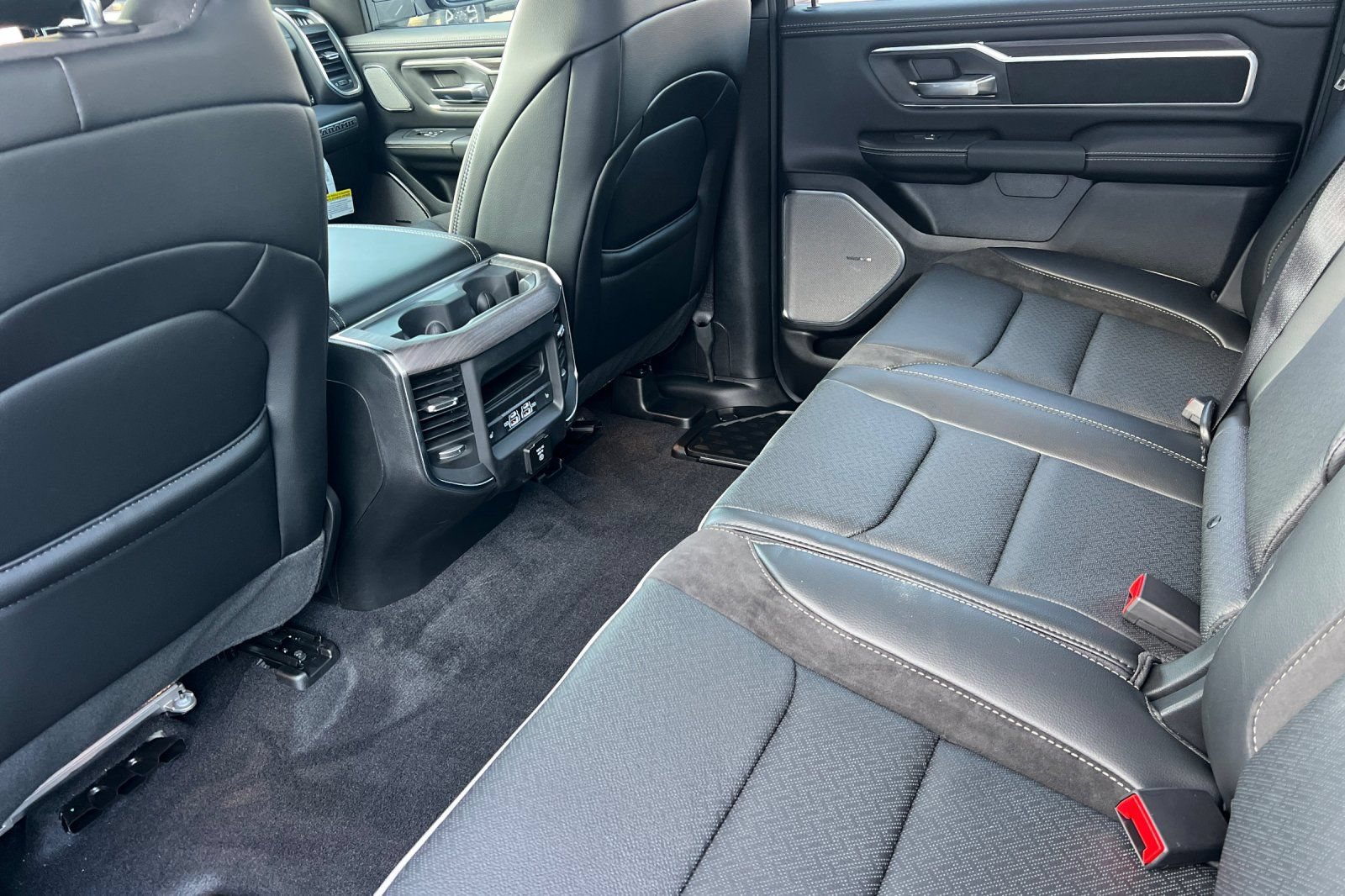 New 2026 RAM 1500 Laramie w/ Night Edition AWD/4WD image 8