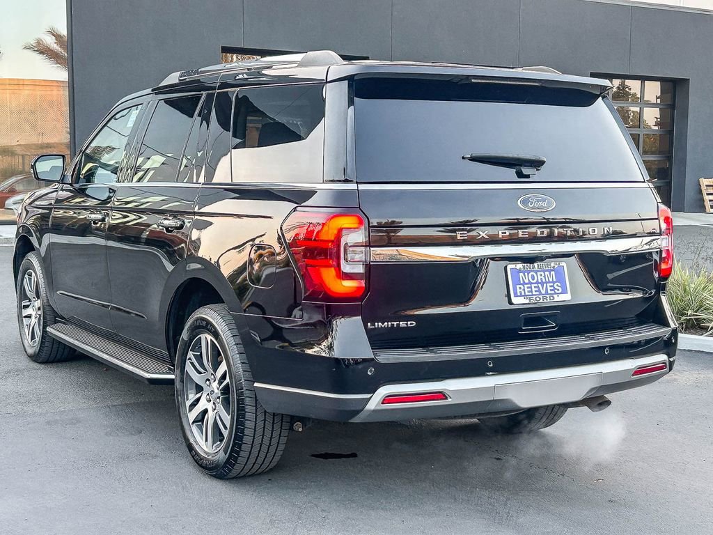 Used 2023 Ford Expedition Limited AWD/4WD image 9