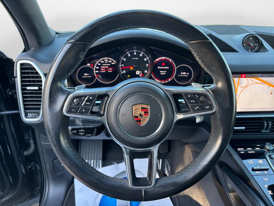 Used 2020 Porsche Cayenne image 10