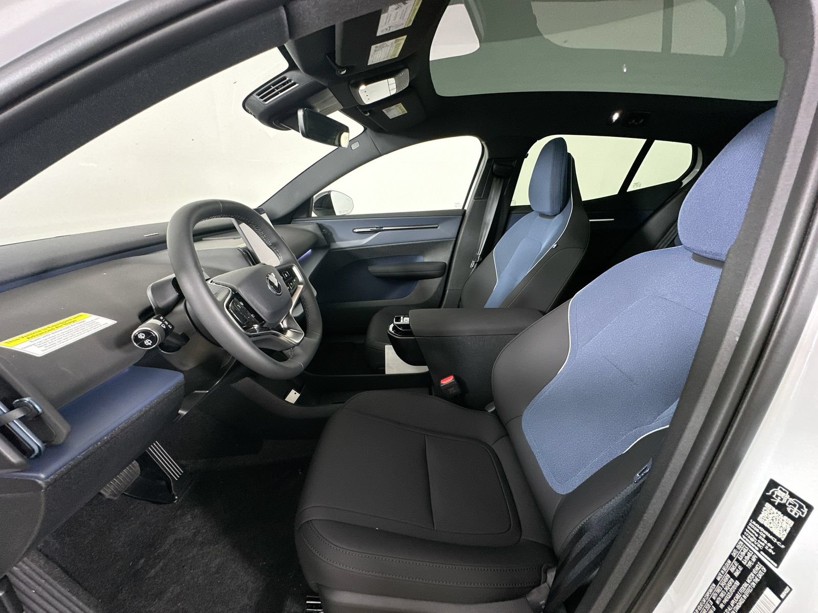New 2026 Volvo EX30 Ultra w/ Protection Package Premier AWD/4WD image 29