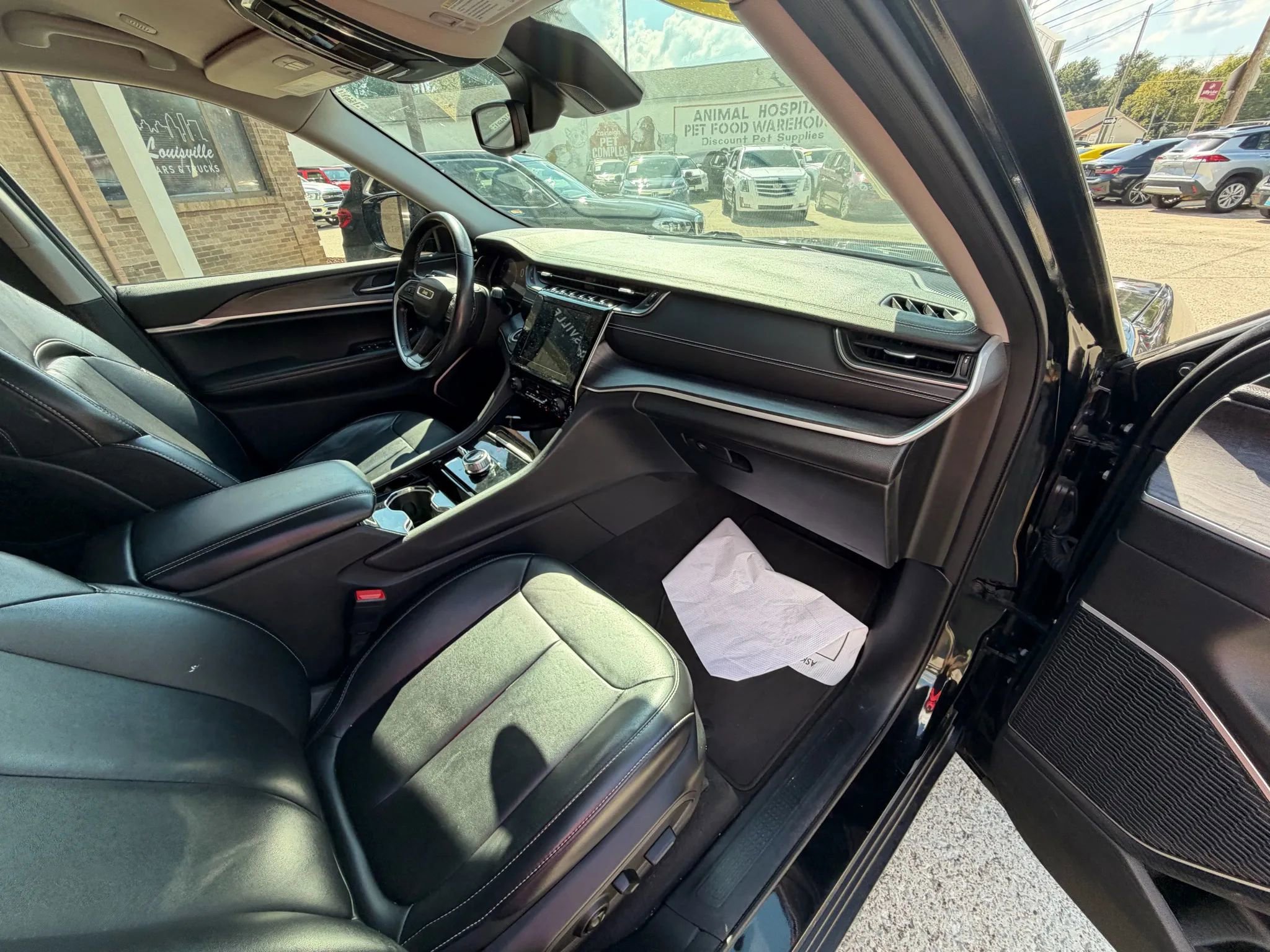 Used 2021 Jeep Grand Cherokee L Limited image 10