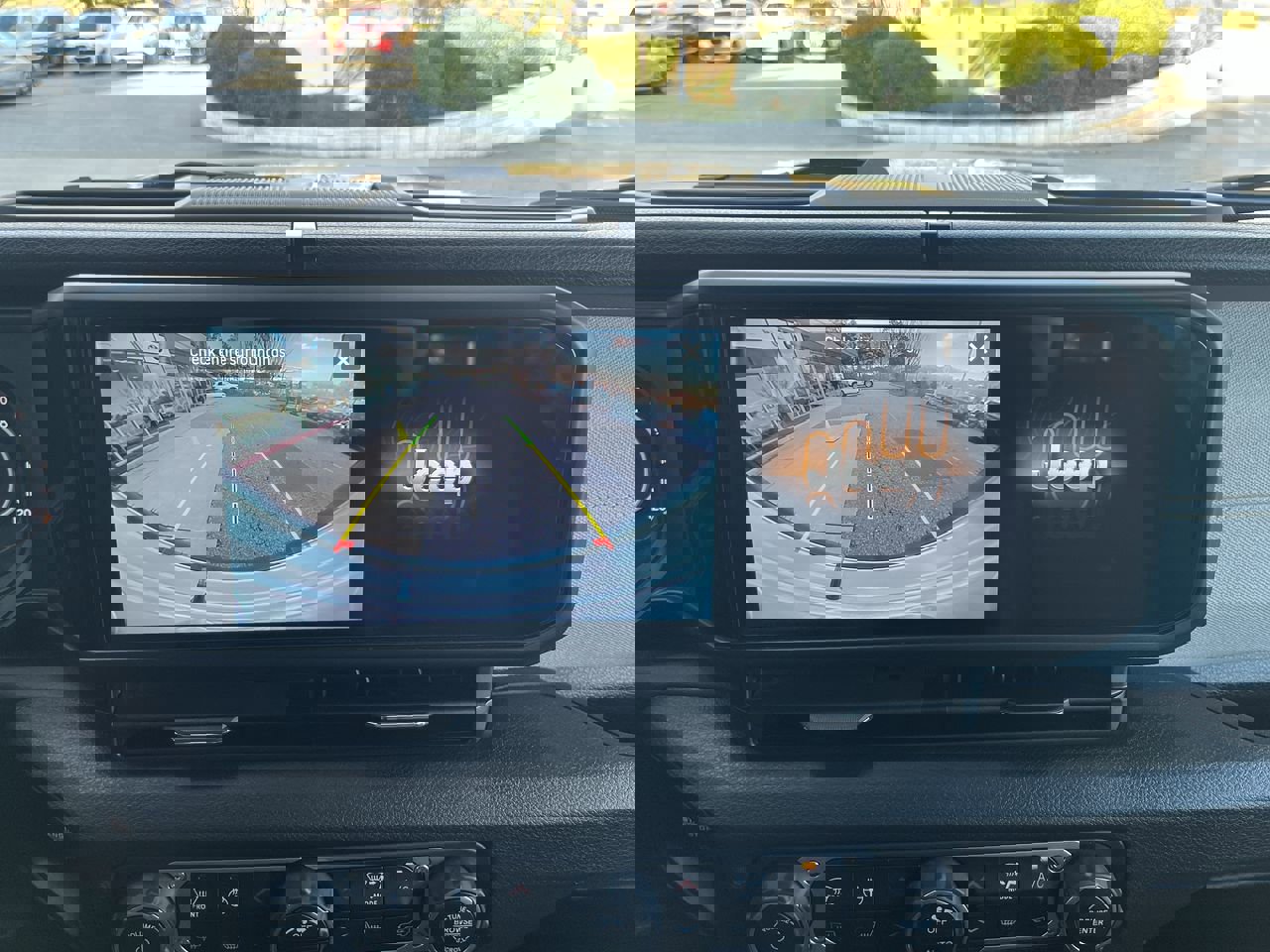 Used 2025 Jeep Wrangler Sport S image 24