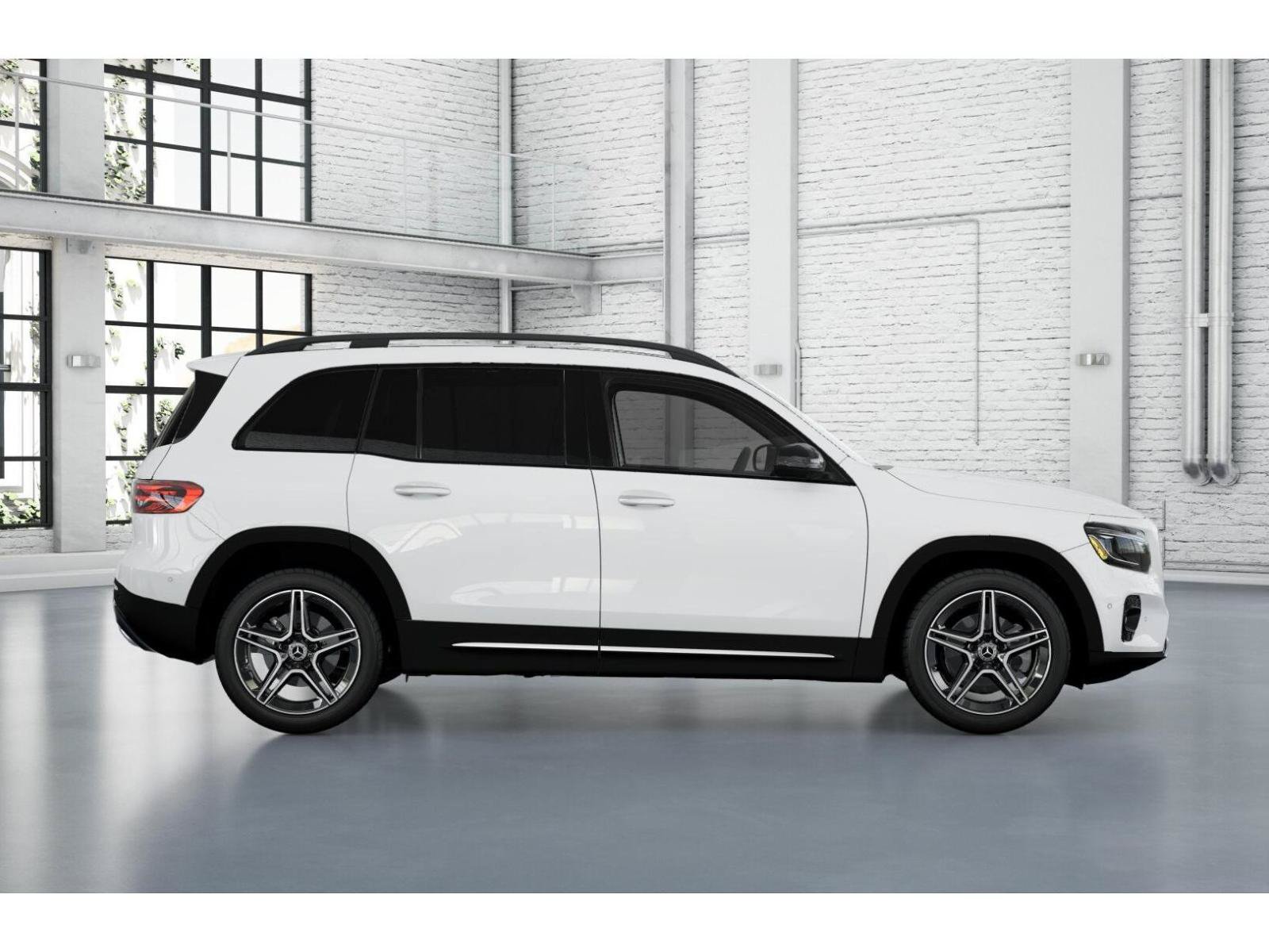 New 2026 Mercedes-Benz GLB 250 4MATIC image 2