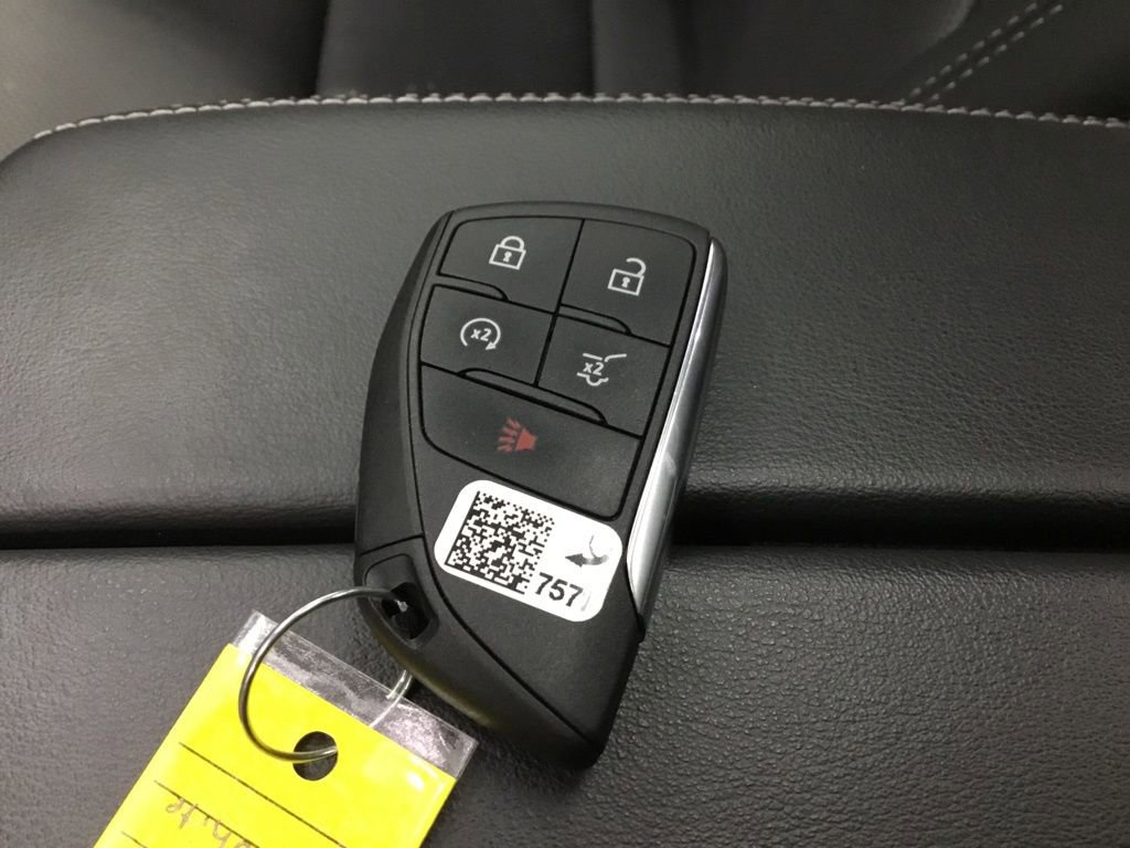 Used 2023 Buick Envision Essence w/ Sport Touring Package image 10