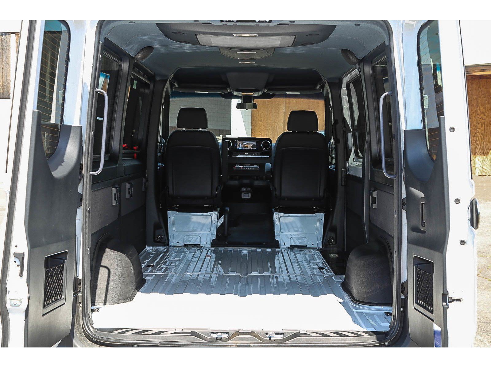 New 2026 Mercedes-Benz Sprinter 2500 image 25