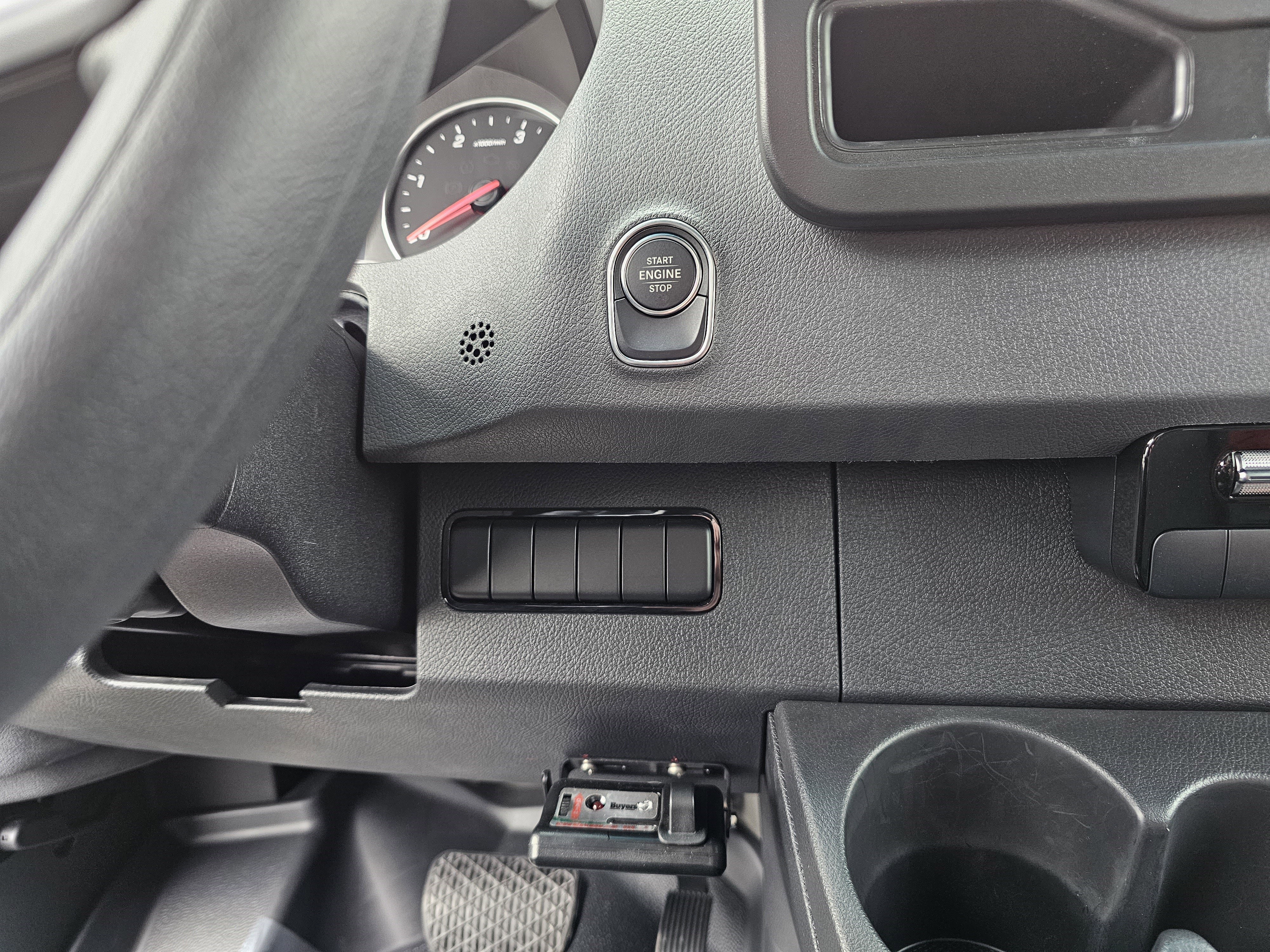 Used 2023 Mercedes-Benz Sprinter 4500 image 26