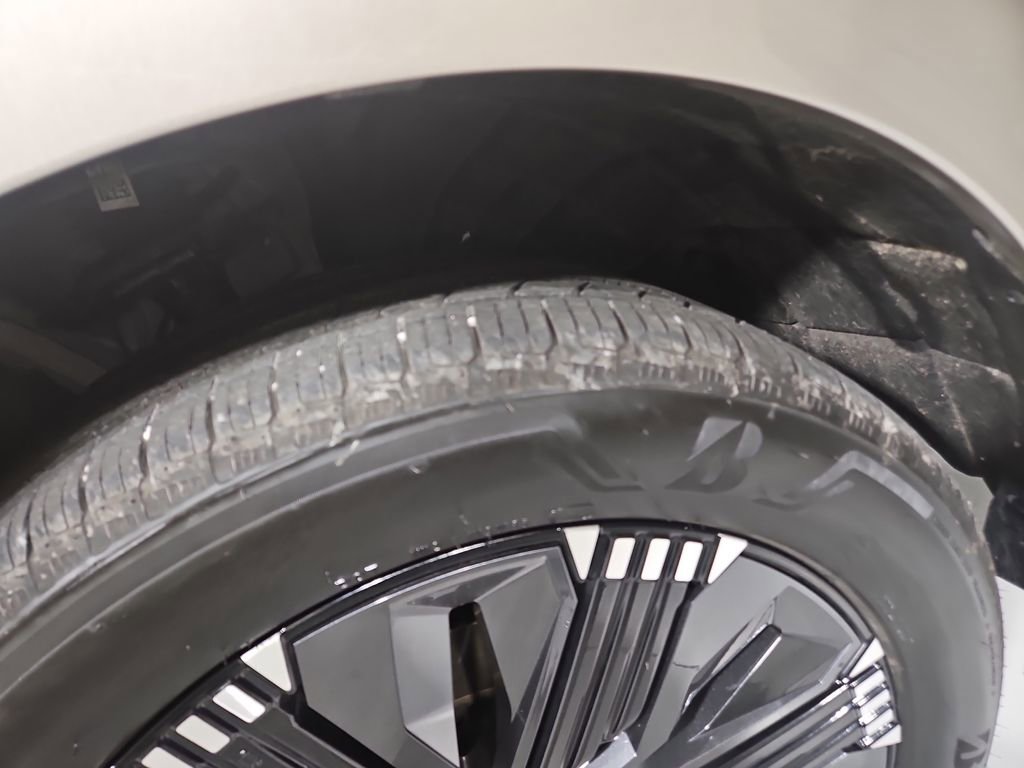 Certified 2025 Nissan Murano Platinum w/ Cargo Package image 29