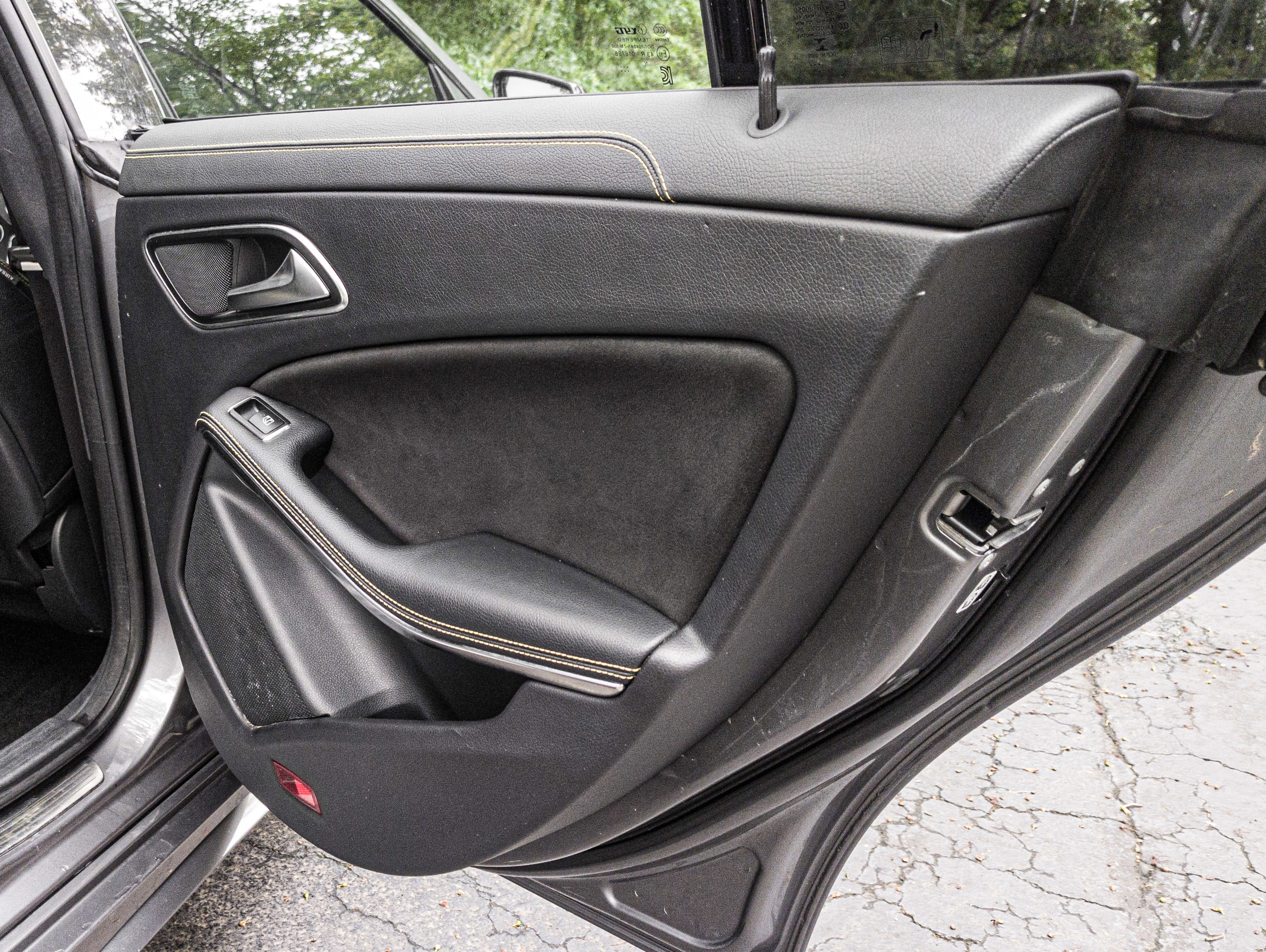 Used 2014 Mercedes-Benz CLA 250 4MATIC w/ Edition 1 Package image 18