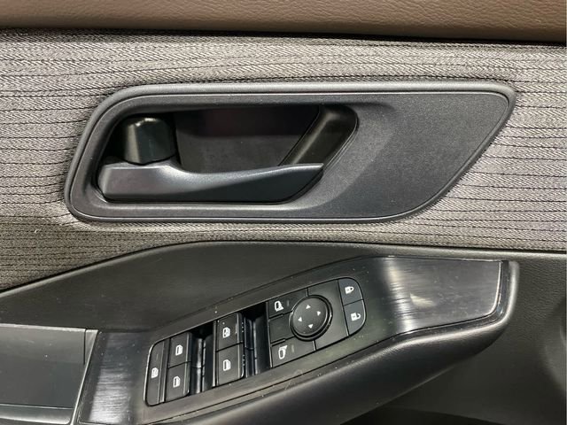 Certified 2023 Nissan Rogue S AWD/4WD image 10