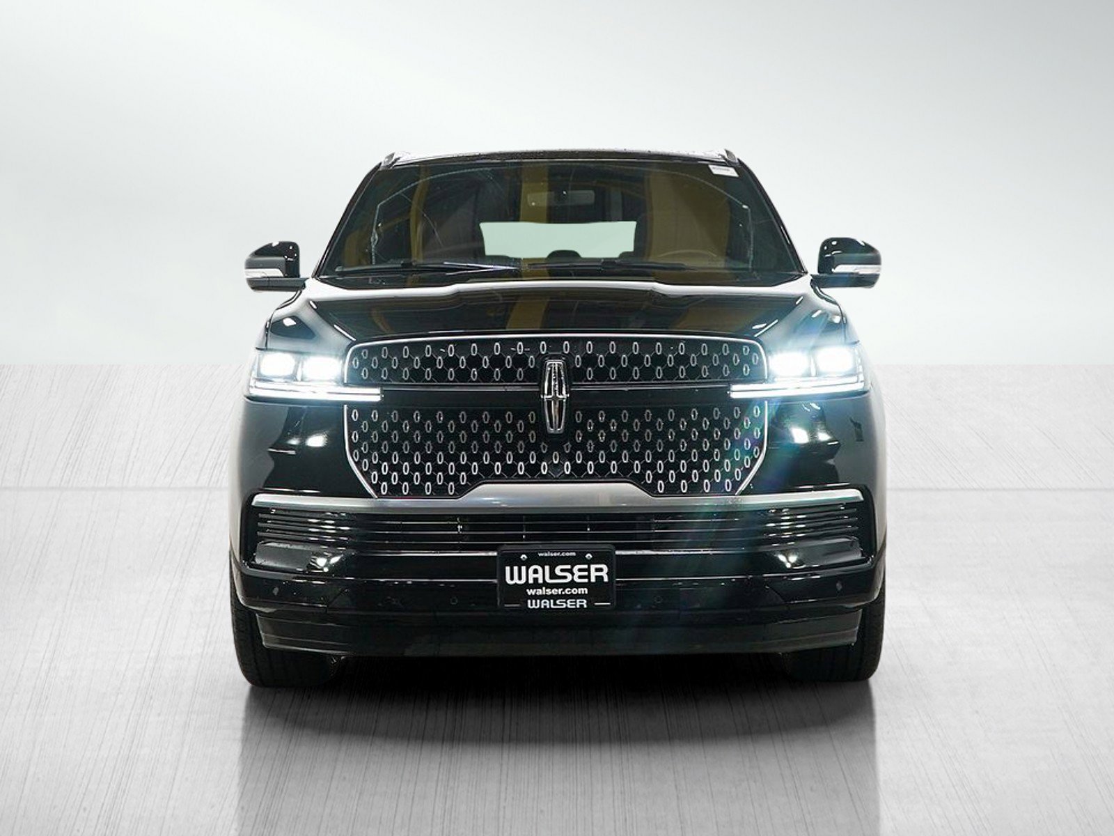Used 2025 Lincoln Navigator Reserve AWD/4WD image 8