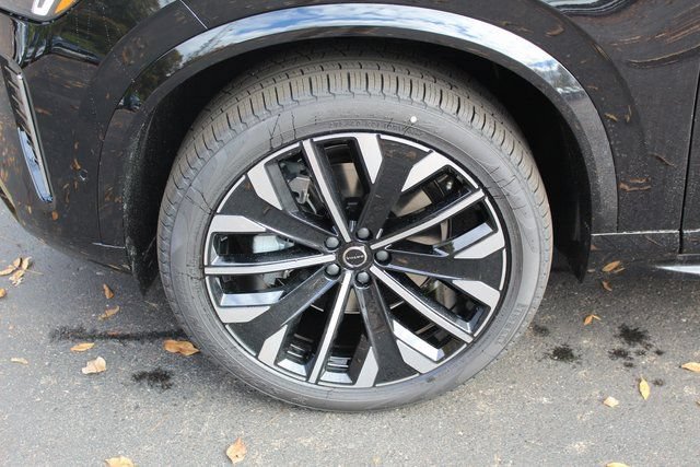 New 2026 Volvo XC90 B6 Plus w/ Protection Package Premier AWD/4WD image 10