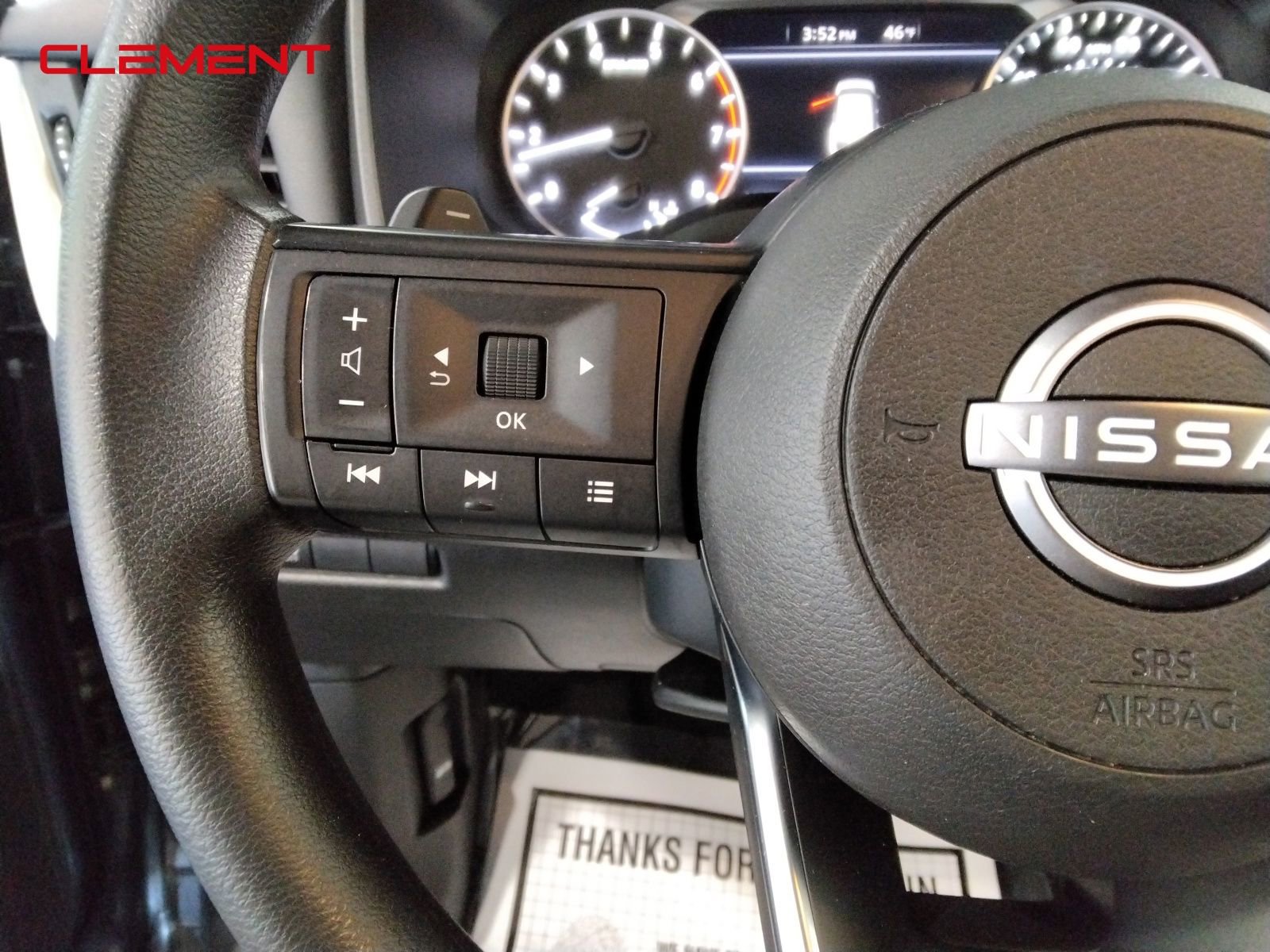 Used 2023 Nissan Rogue S image 11