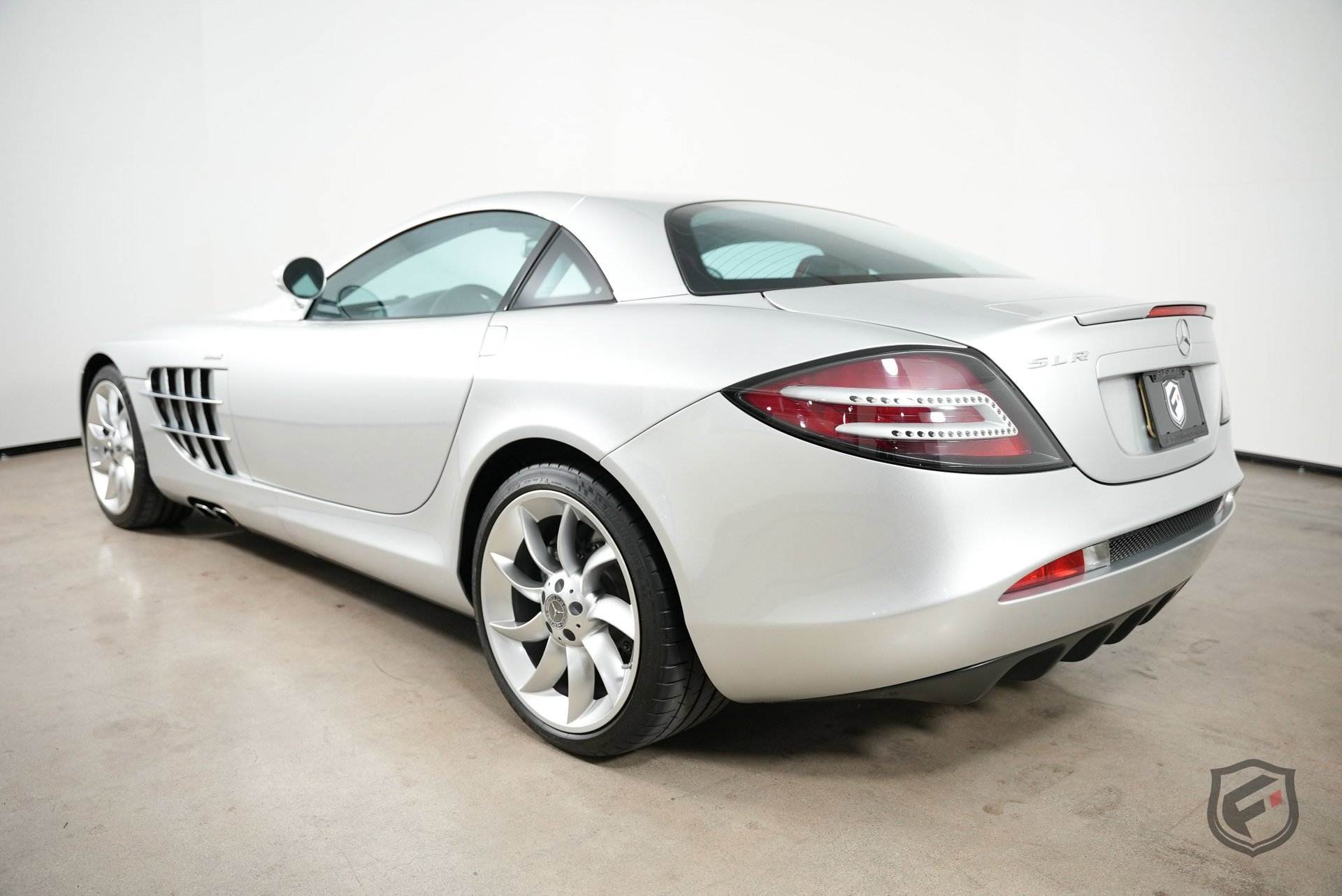 Used 2005 Mercedes-Benz SLR 2dr Cpe 5.5L image 7