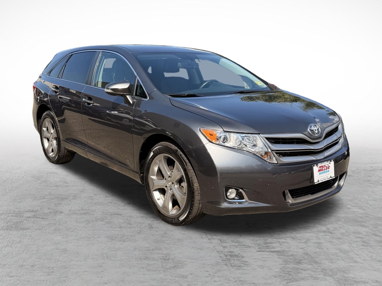Used 2013 Toyota Venza XLE FWD image 3
