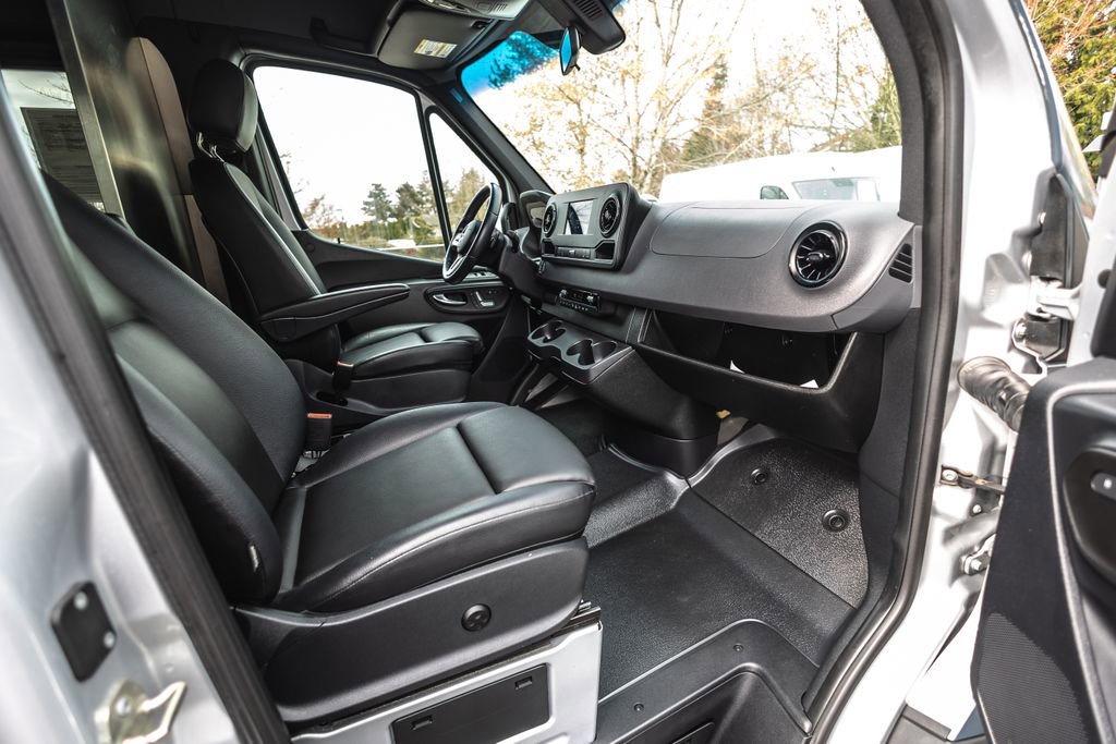 Used 2019 Mercedes-Benz Sprinter 2500 image 21