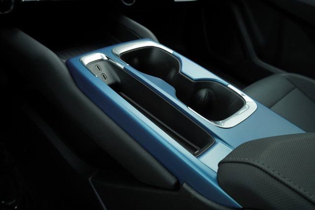 New 2025 Chevrolet Equinox EV LT image 18