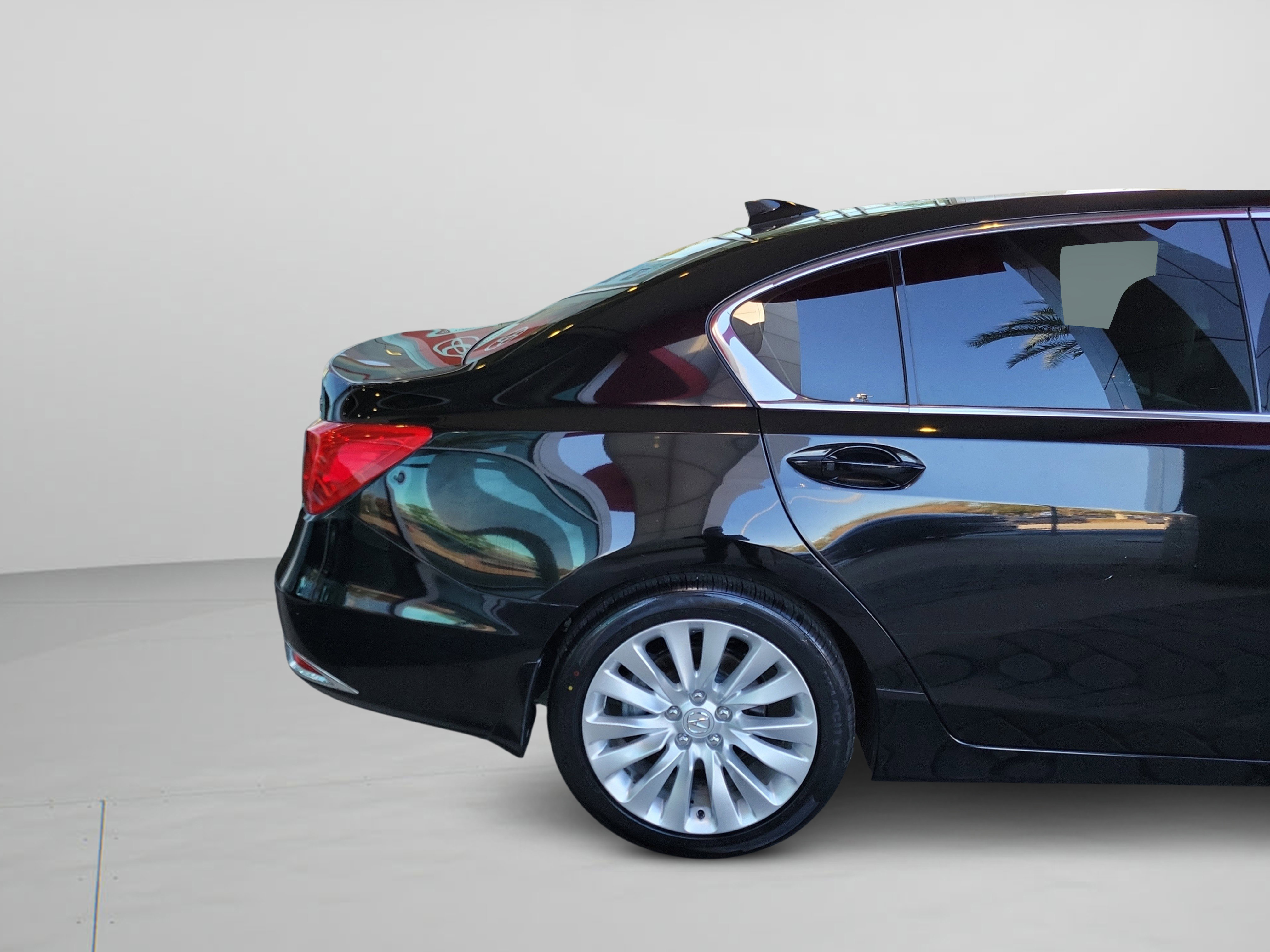 Used 2015 Acura RLX w/ Advance Package image 30